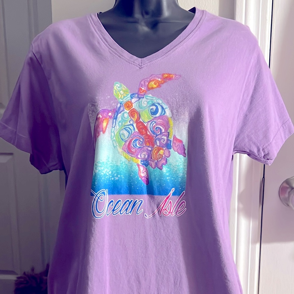 🏝️ LK NW “OCEAN ISLE” PURPLE COTTON SEA TURTLE V-NECK TSHIRT Women 2X (42” bust)